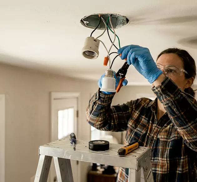 Professional Light Socket Replacement: Your Local Fixture Repair Team in Ormond Beach, FL